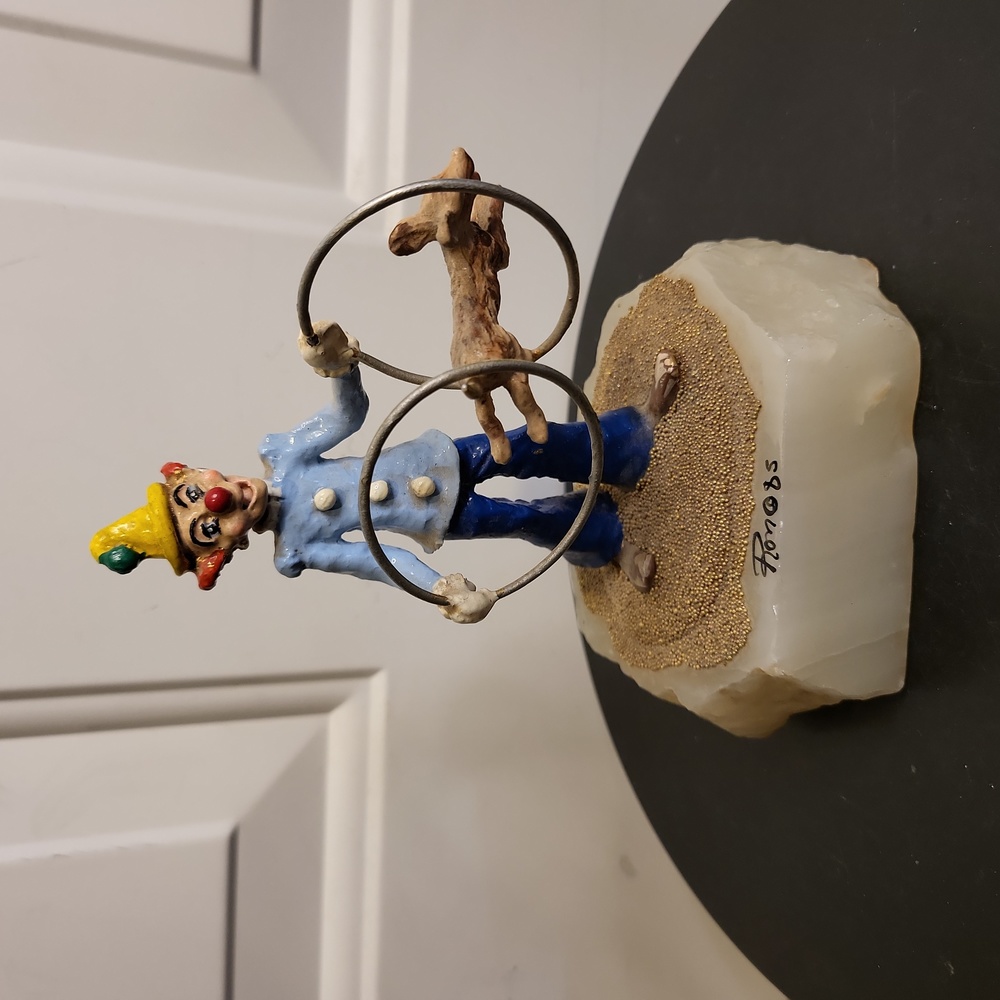 Ron Lee Clown  an Dog Jumping Through Hoops Statue Figurine 6"